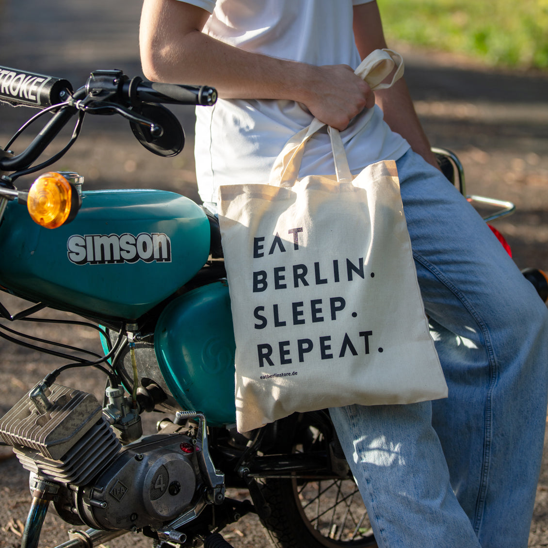 EAT BERLIN Edition Tasche Natur Motiv "TYPO"
